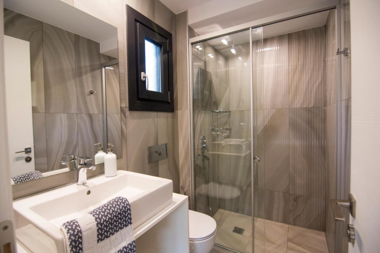 The View Hotel Sofas Coastal Retreat เปร์ดีกา ภายนอก รูปภาพ