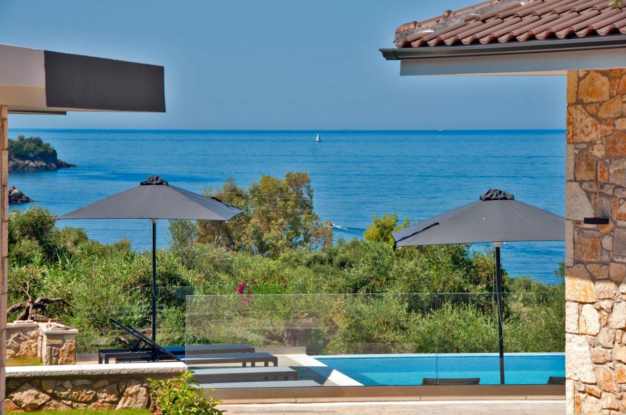 The View Hotel Sofas Coastal Retreat เปร์ดีกา ภายนอก รูปภาพ